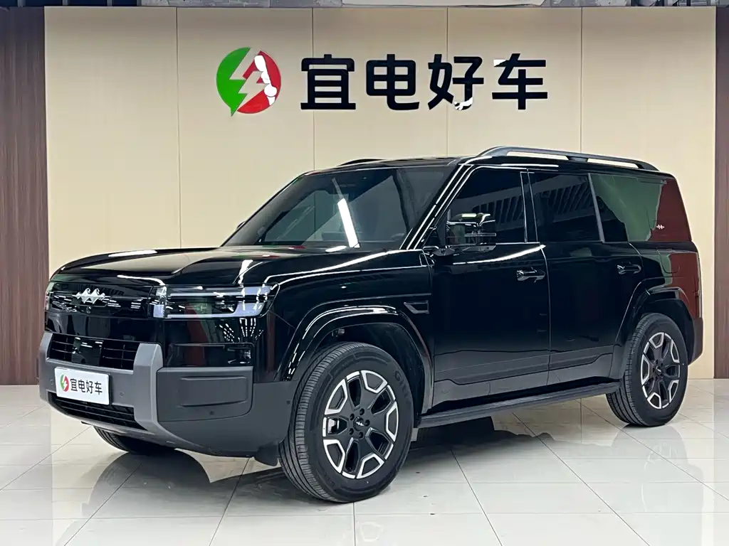 Fang Cheng Bao 钛7 2025