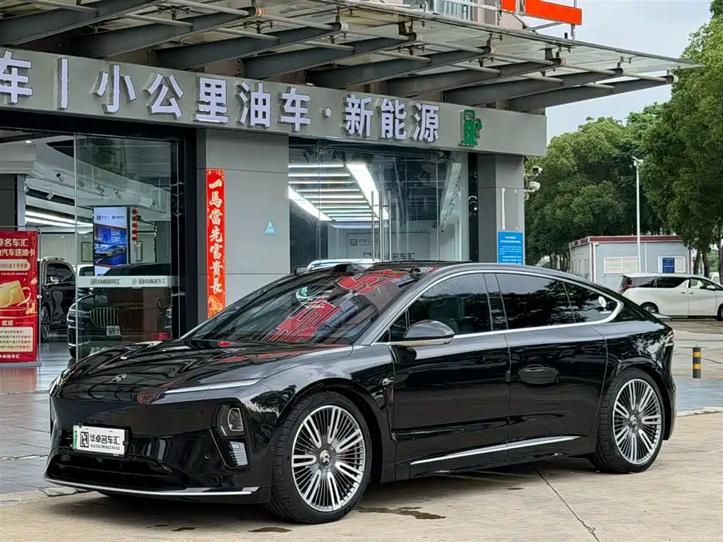 NIO ET9 2025