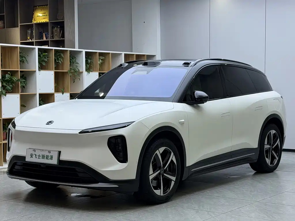 NIO ES6 2025