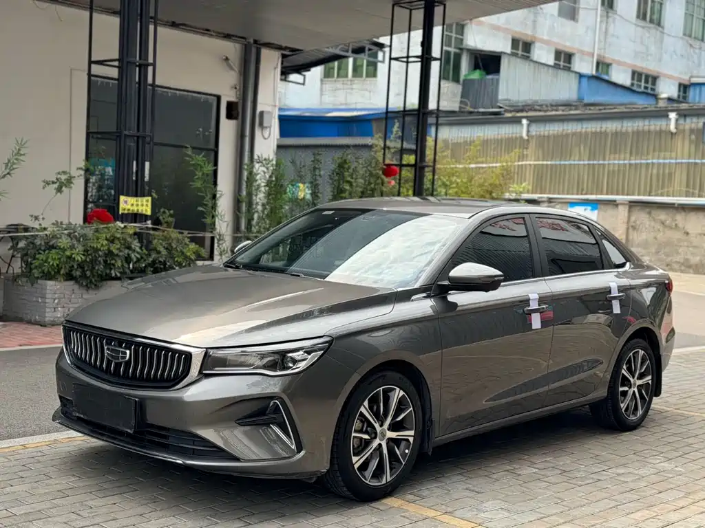 Geely Emgrand 2023