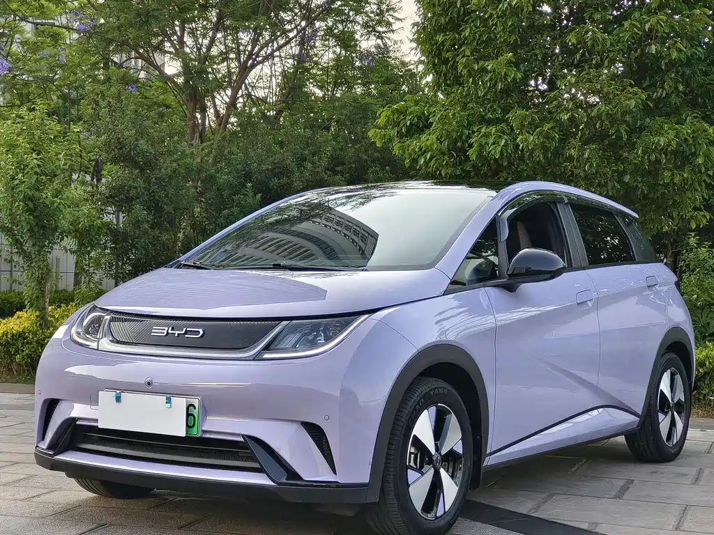 BYD Dolphin 2023