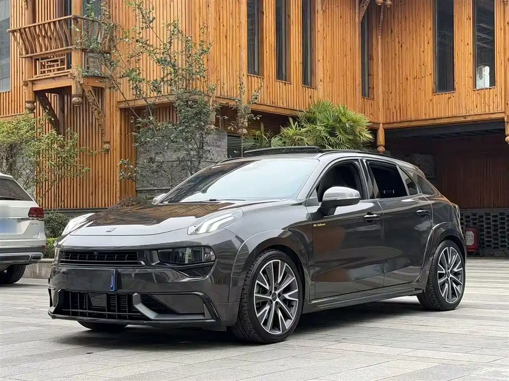 Lynk & Co 02 Hatchback 2022