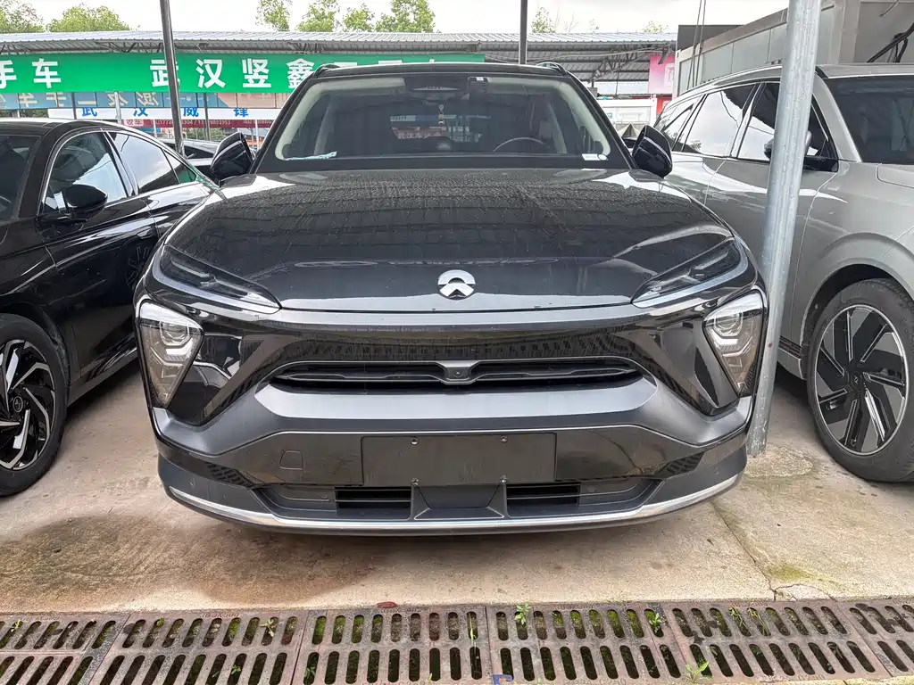 NIO ES6 2021