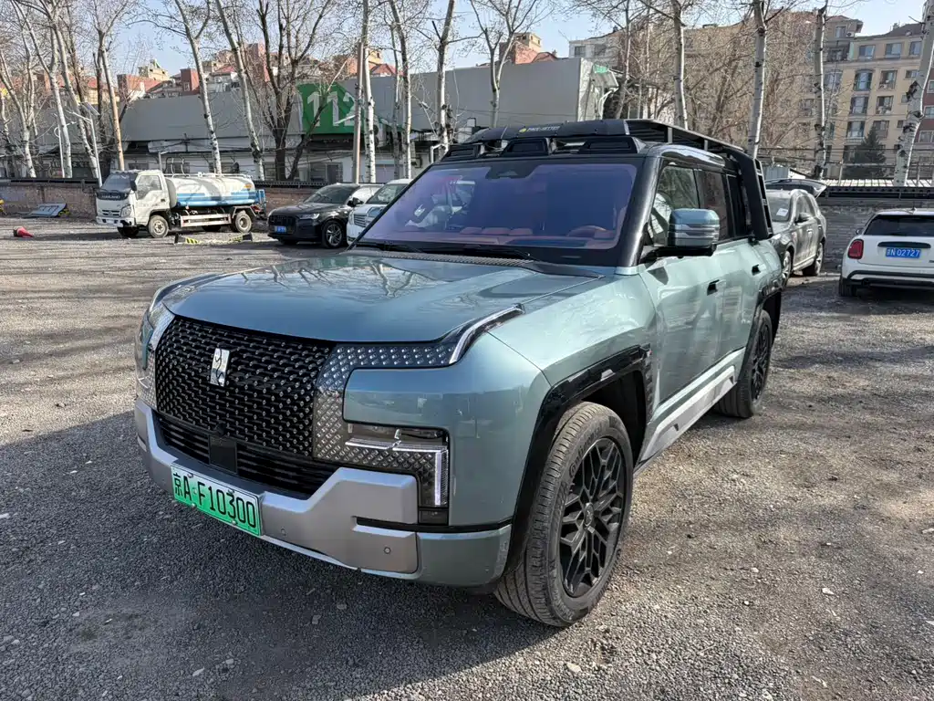 YangWang Yangwang U8 2024