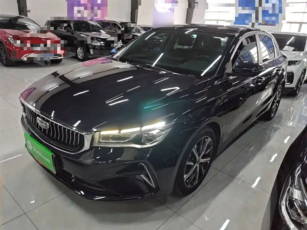 Geely Emgrand 2022