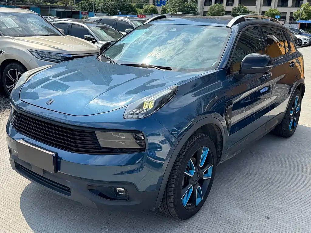 Lynk & Co 01 2018