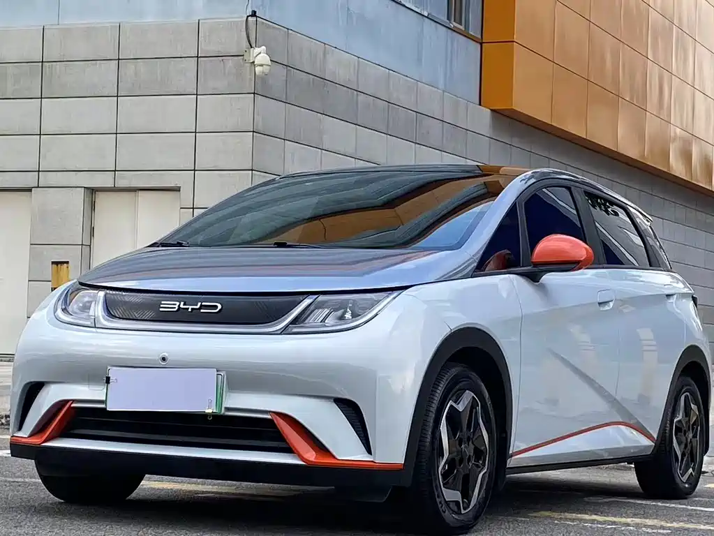 BYD Dolphin 2022