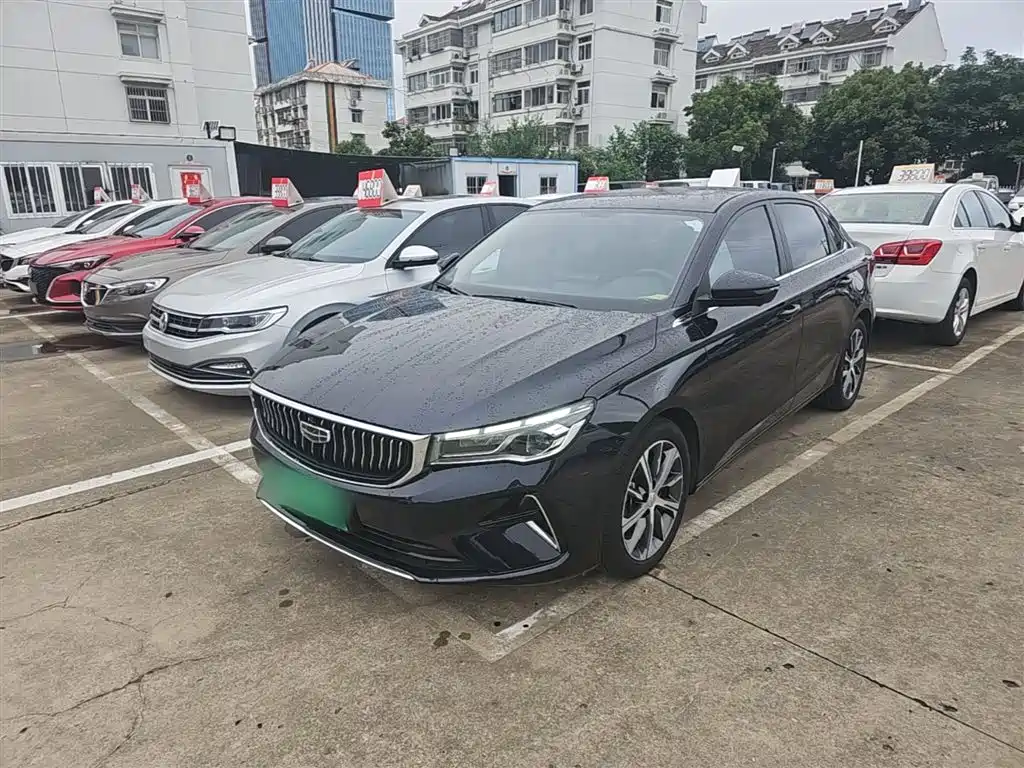 Geely Emgrand 2023