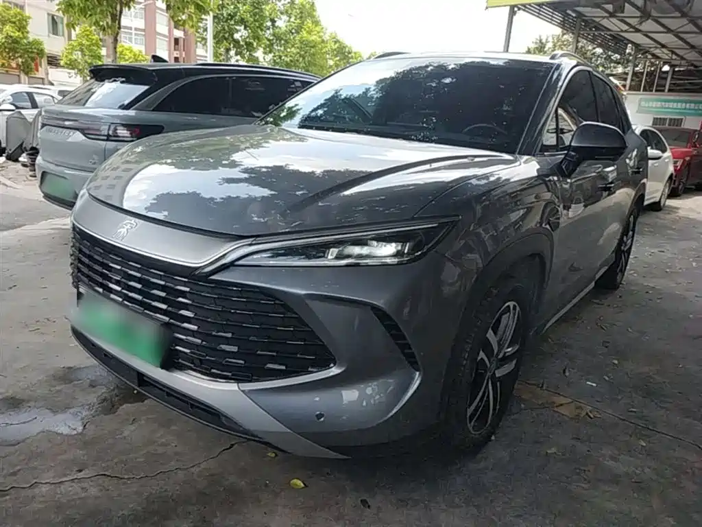 BYD L DM-i 2025