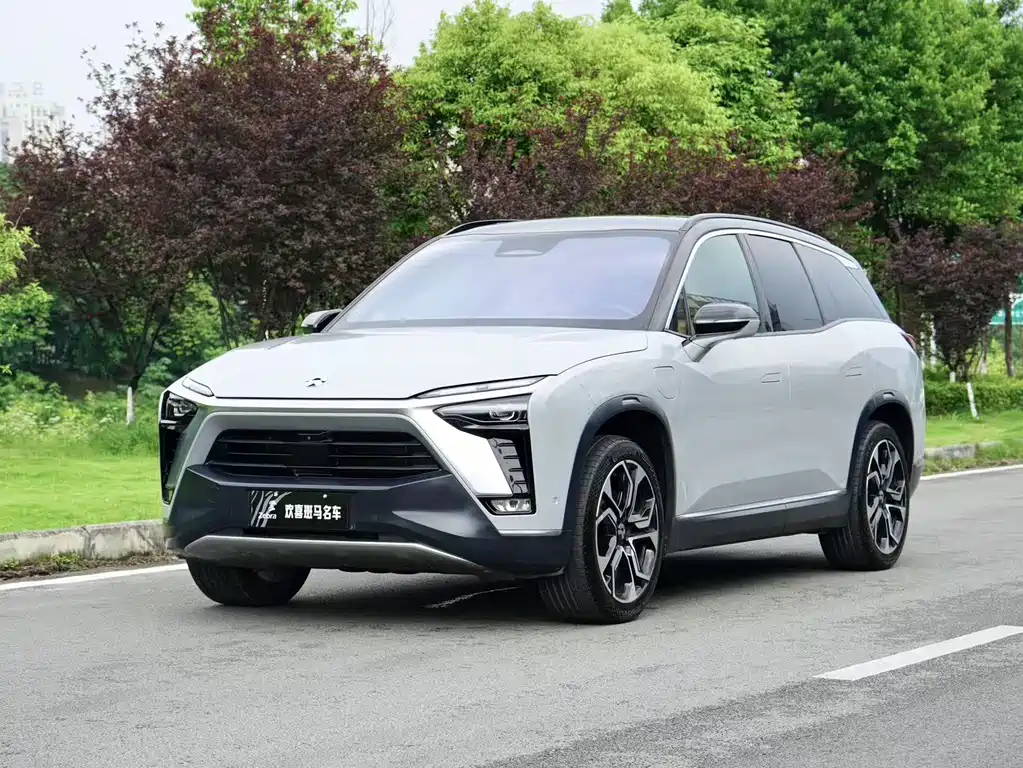 NIO ES8 2022