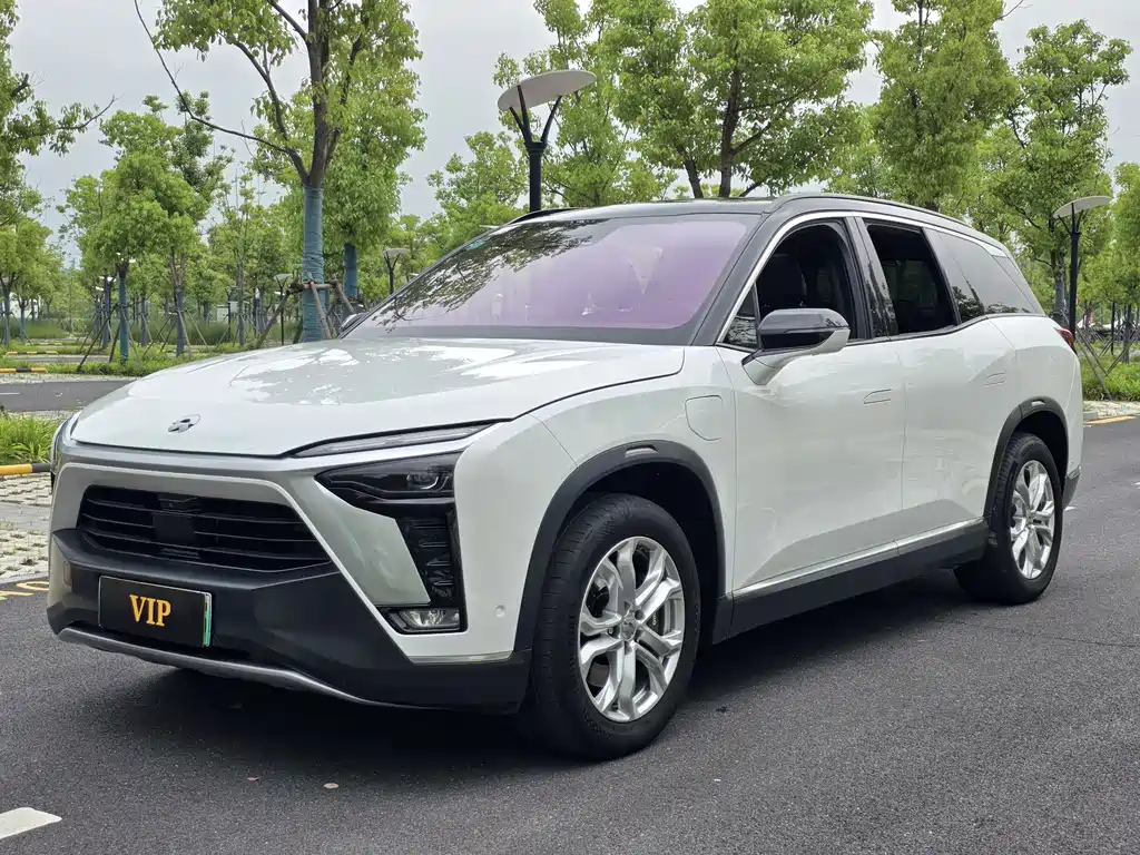 NIO ES8 2020