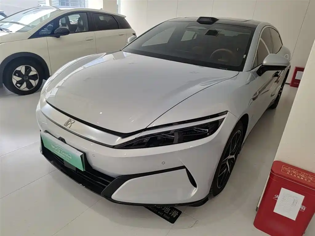 BYD 汉L 2025