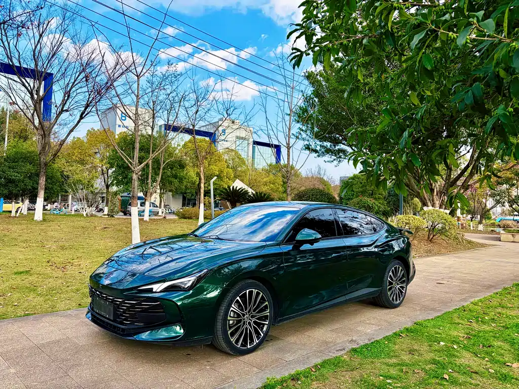 MG MG7 2023