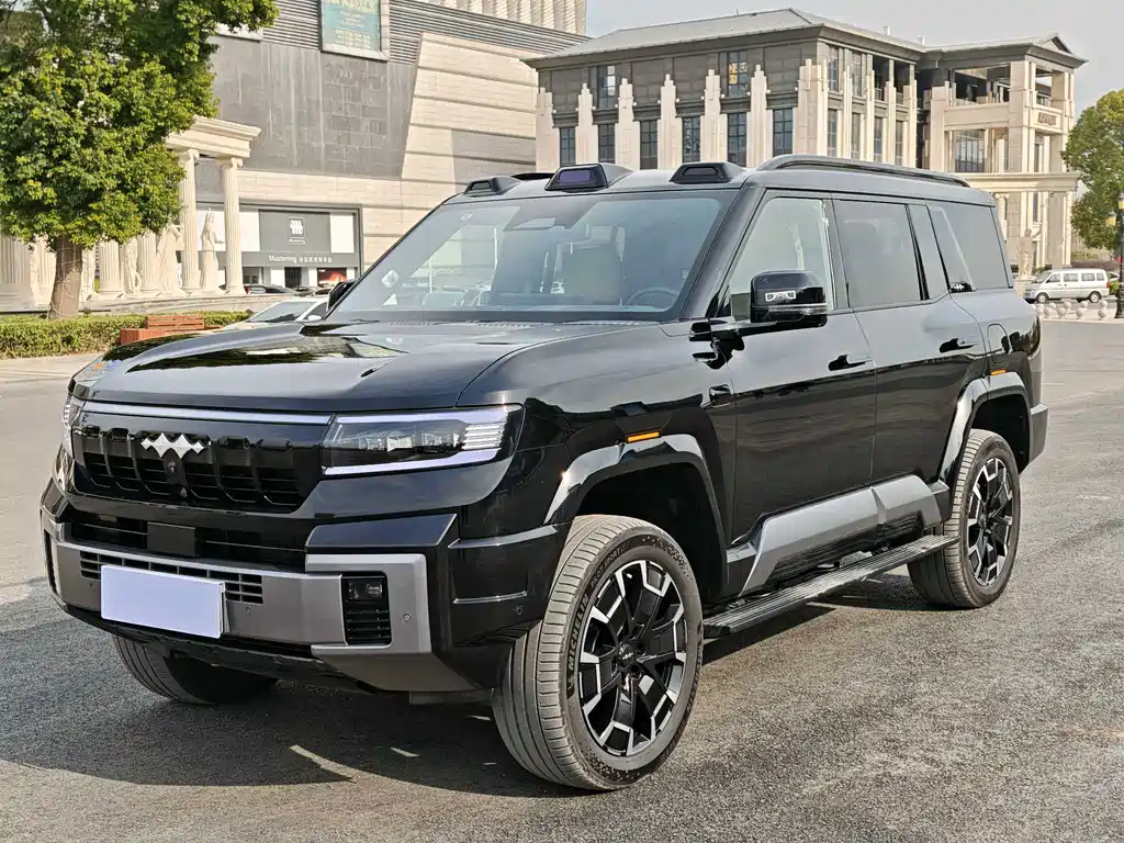Fang Cheng Bao Leopard 8 2024