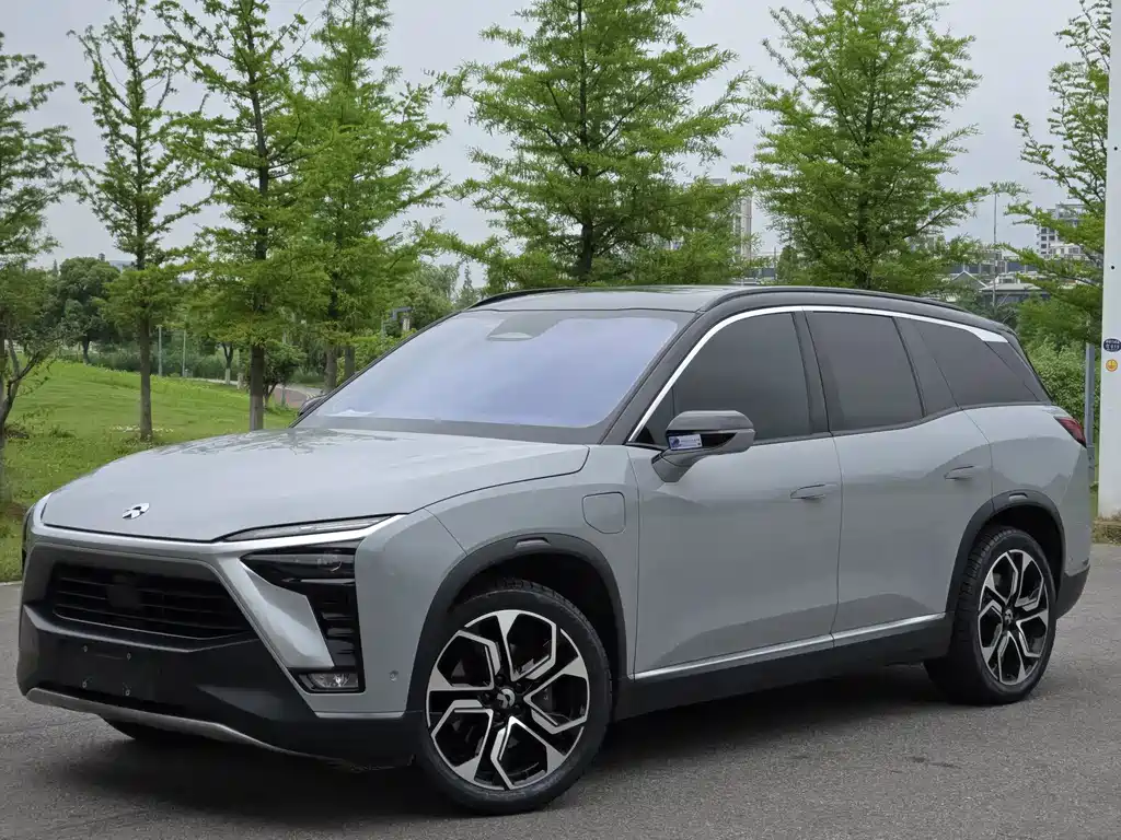NIO ES8 2022