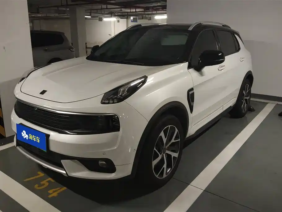 Lynk & Co 01 EM-P 2020