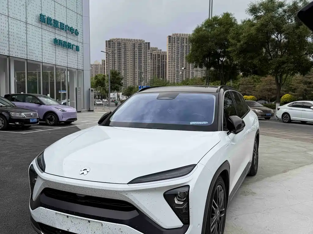 NIO ES6 2021