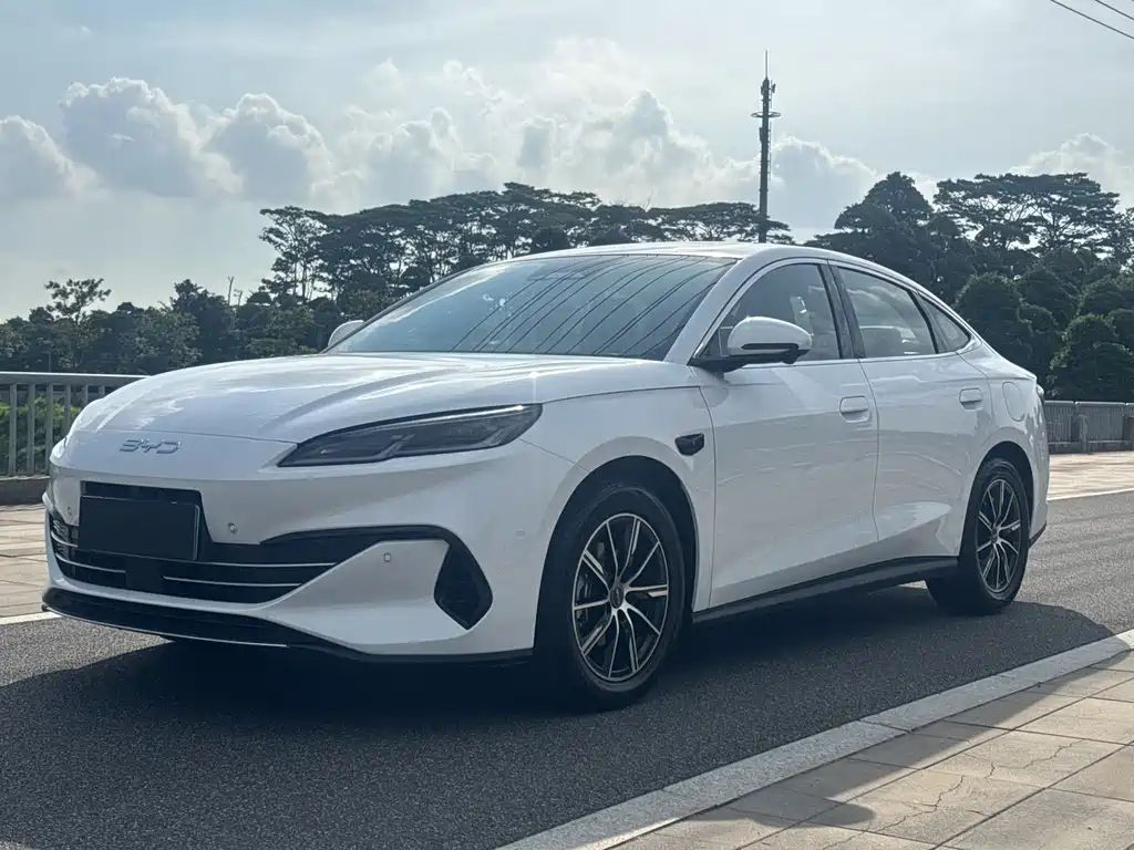 BYD 海豹06 2025