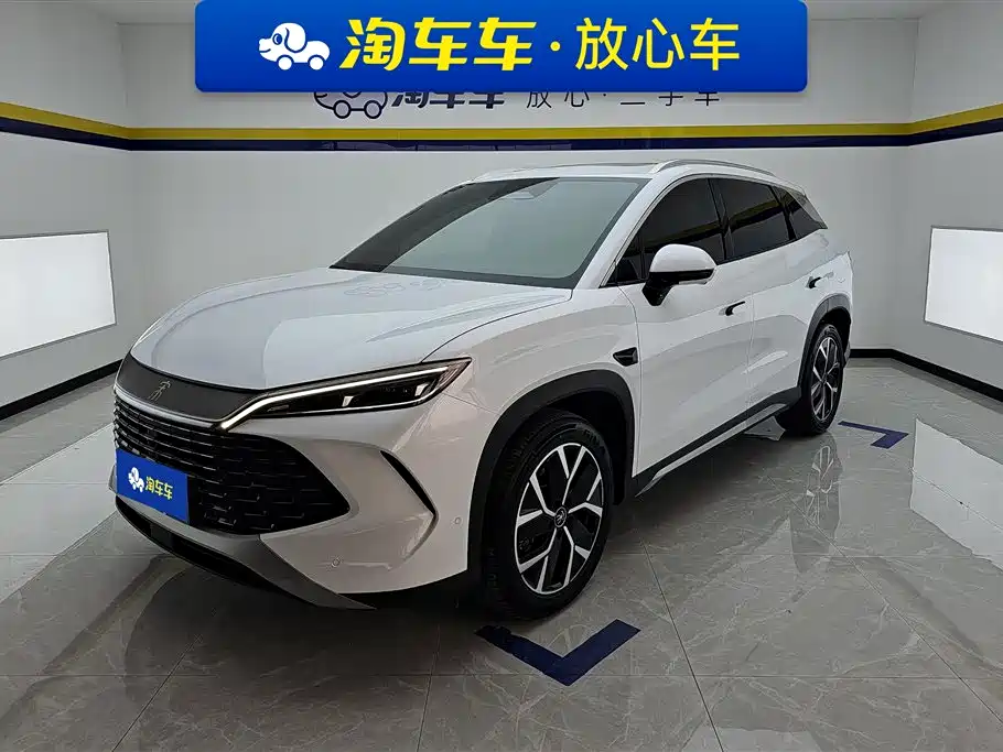 BYD L DM-i 2025