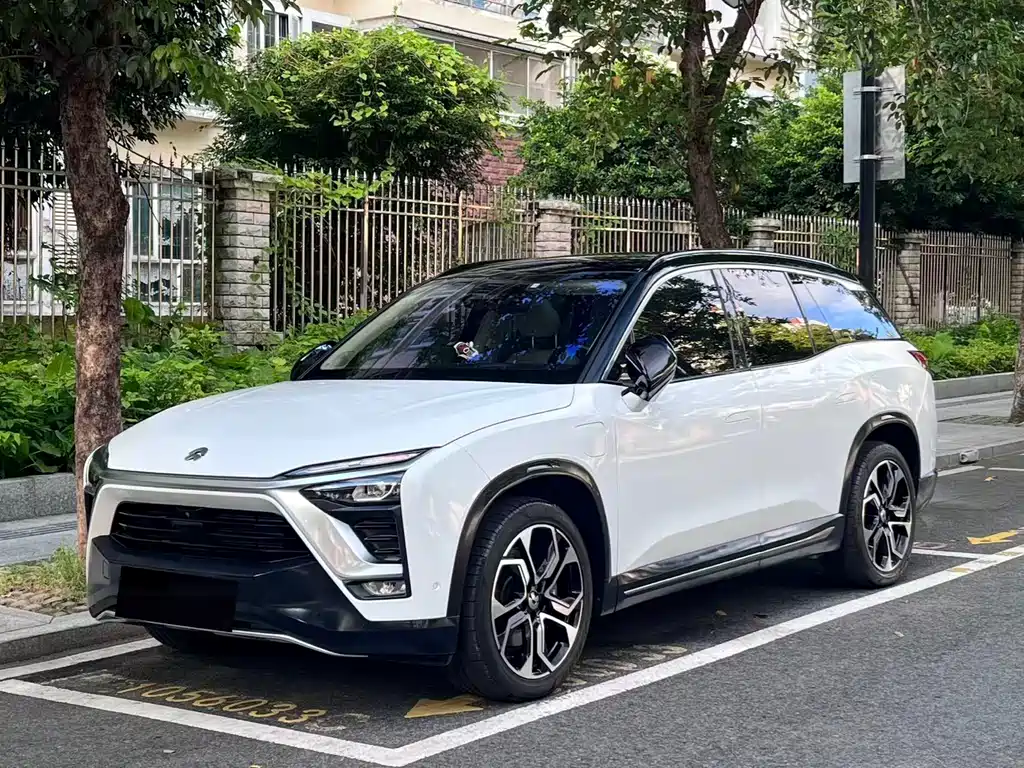 NIO ES8 2019