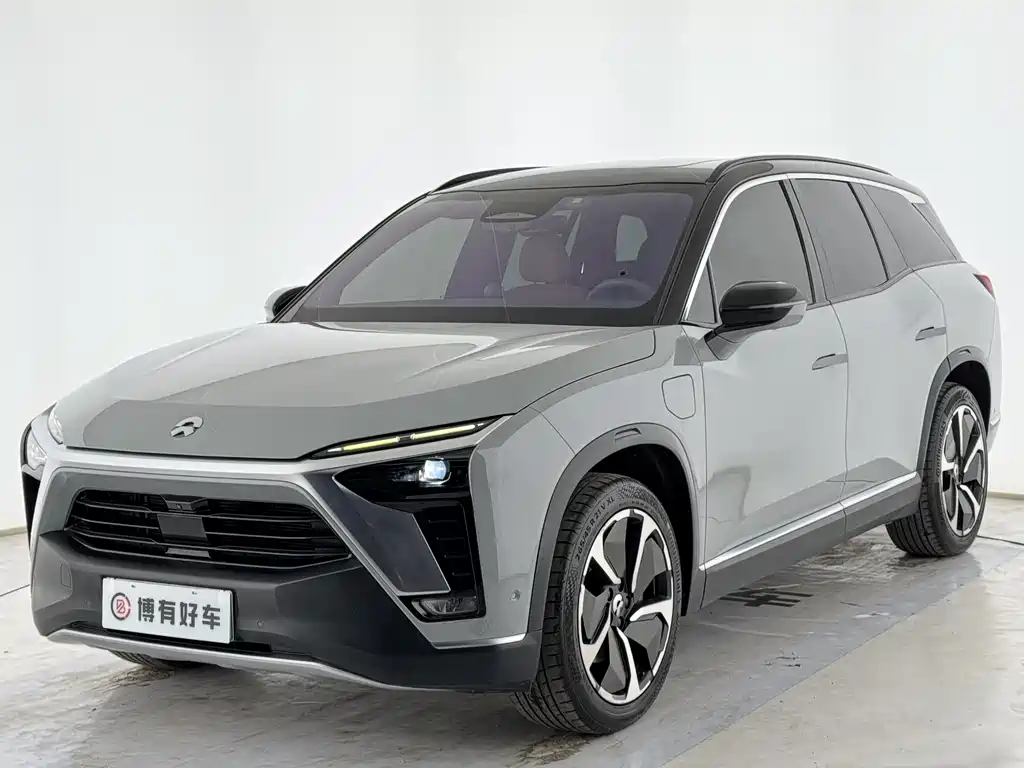 NIO ES8 2021