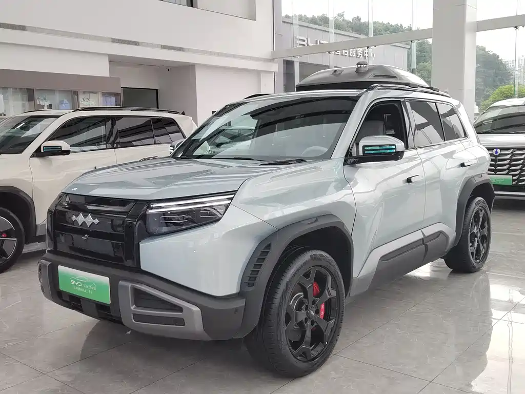 Fang Cheng Bao Titanium 3 2025