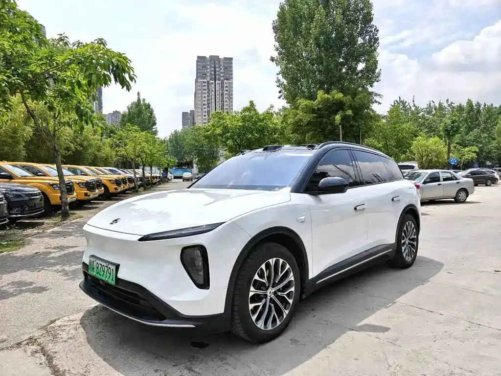 NIO ES6 2025