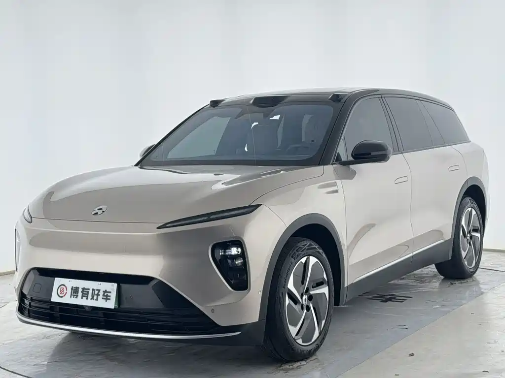 NIO ES8 2024