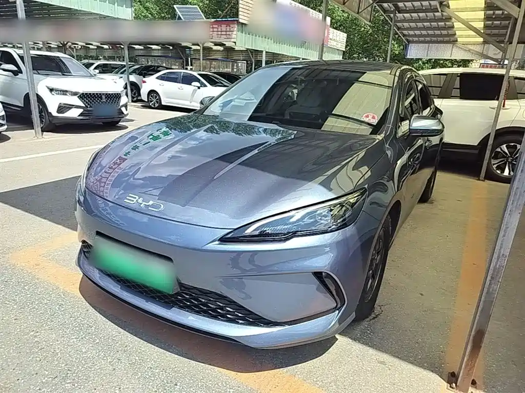 BYD Seal 05 DM-i 2025
