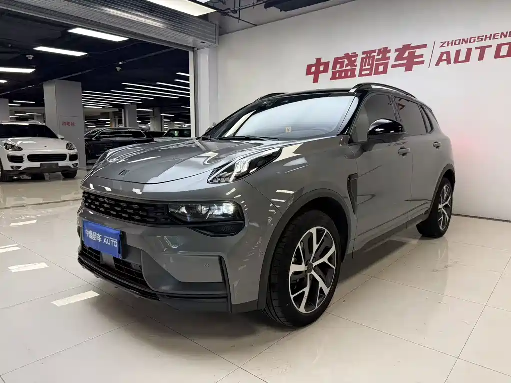 Lynk & Co 01 2022