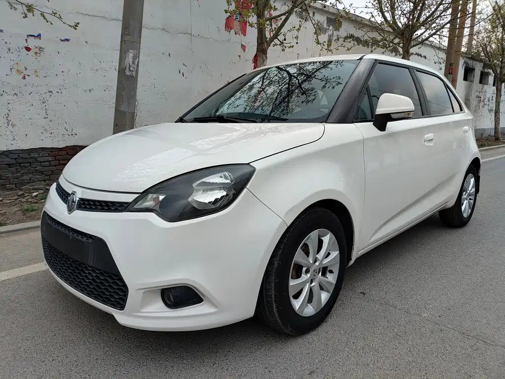 MG 3 2011