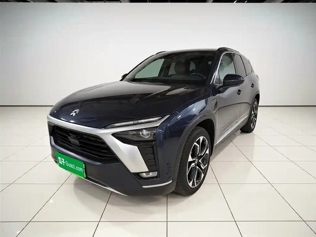 NIO ES8 2021