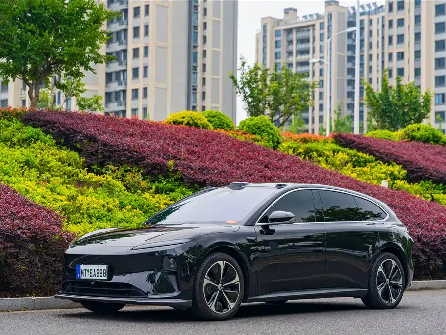 NIO ET5T 2024