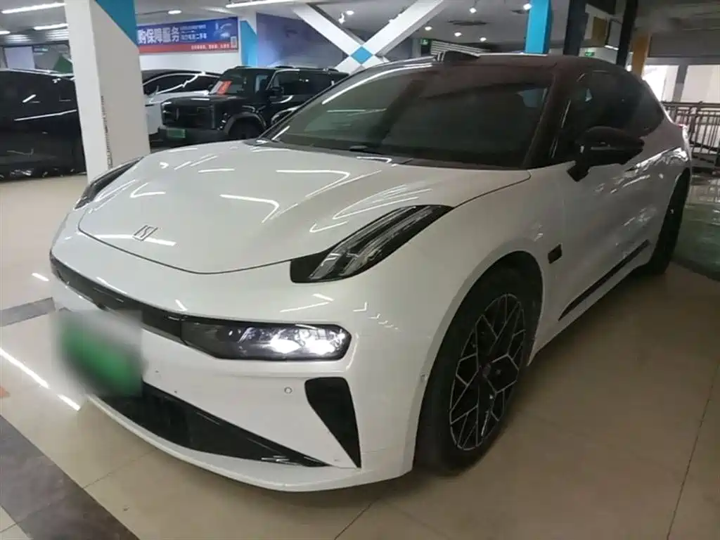 Zeekr 001 2024