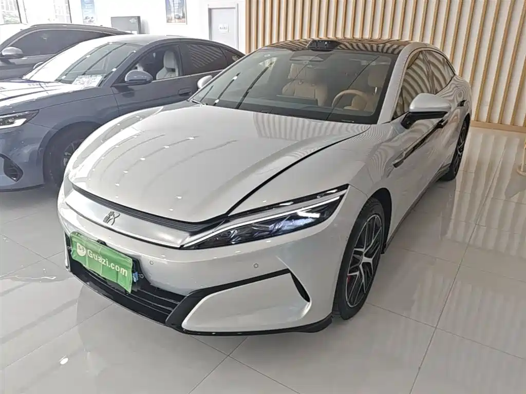 BYD 汉L 2025