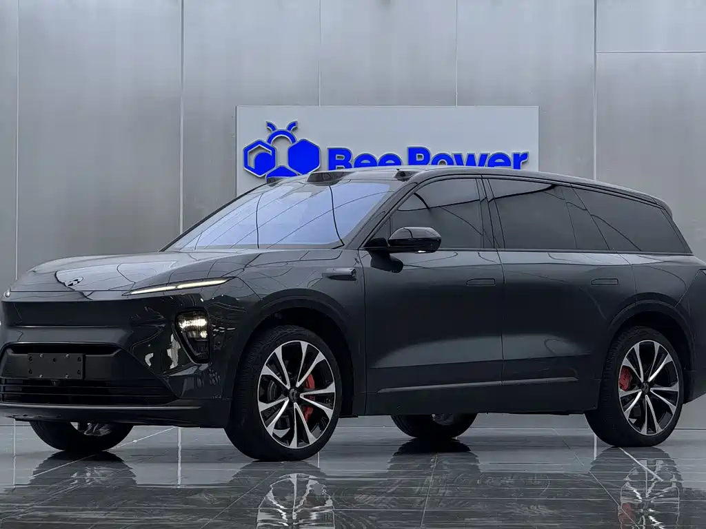 NIO ES8 2024