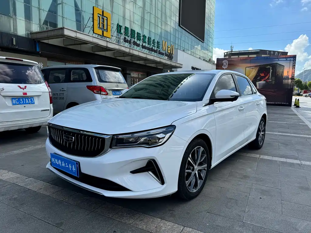 Geely Emgrand 2024