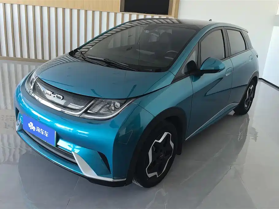BYD Dolphin 2022