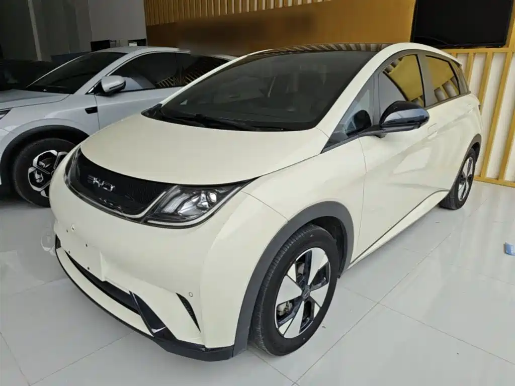 BYD Dolphin 2023