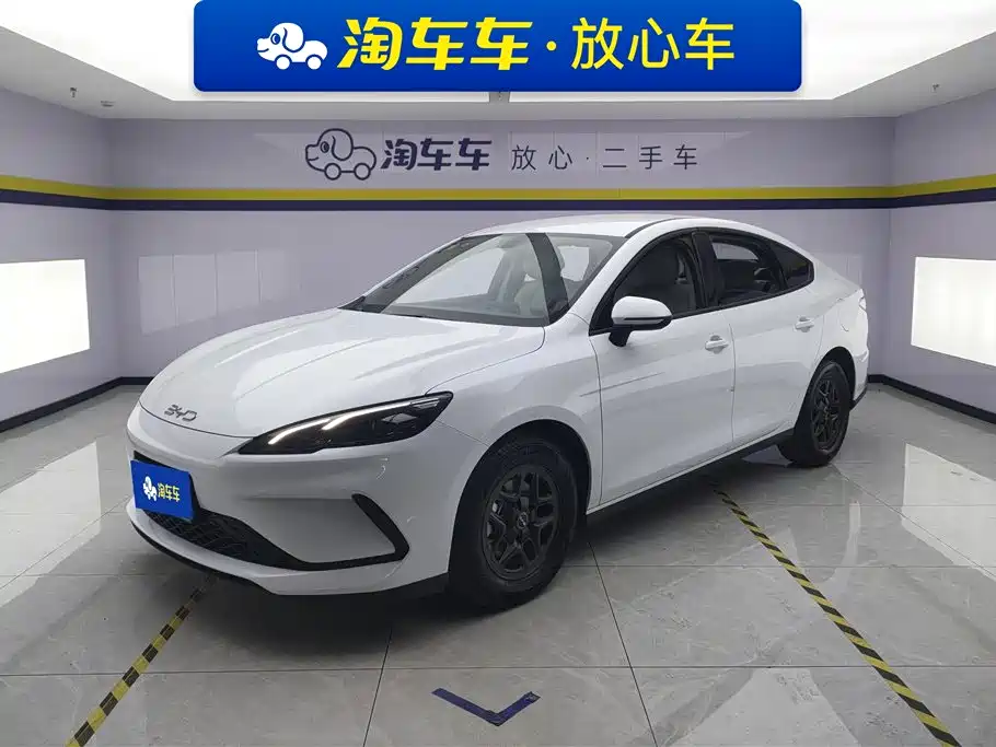 BYD Seal 05 DM-i 2025