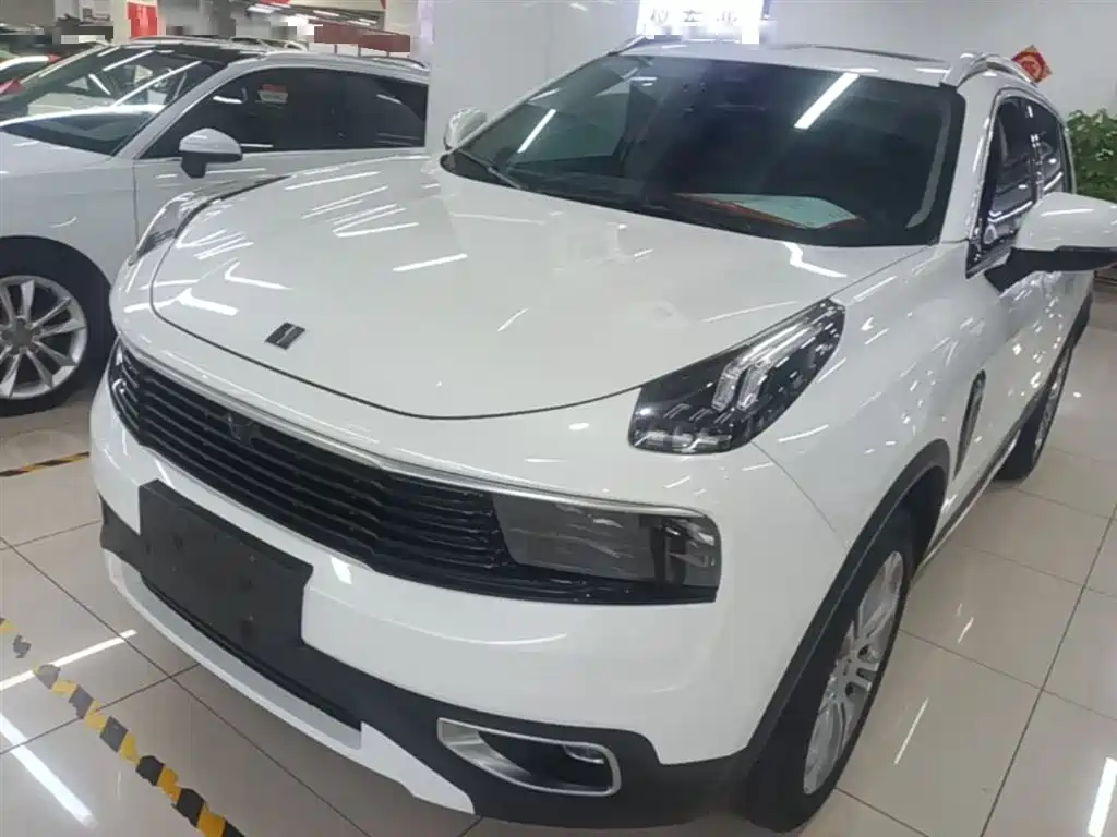 Lynk & Co 01 2020