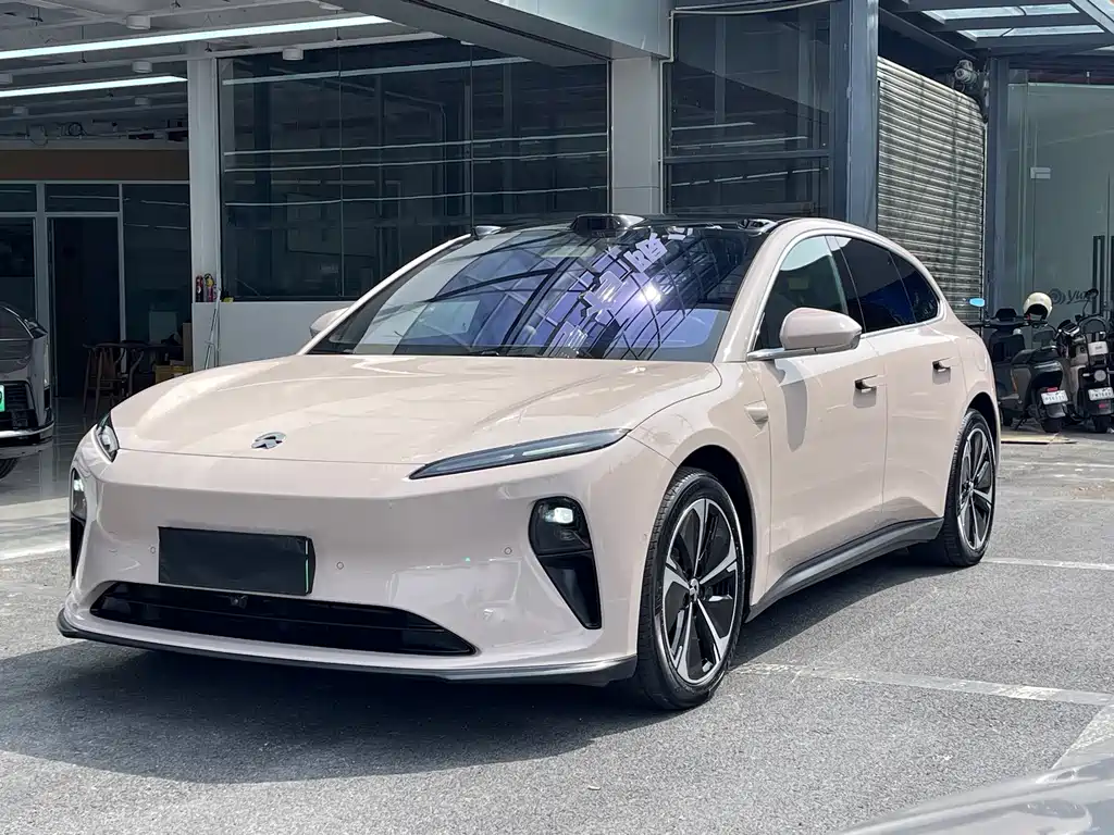 NIO ET5T 2024