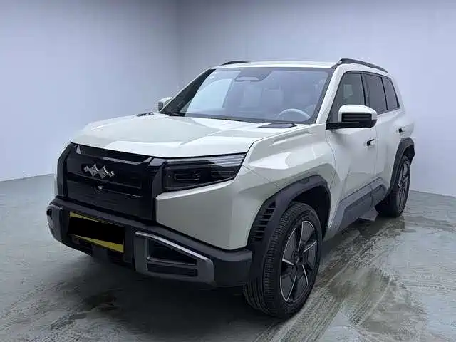 Fang Cheng Bao Titanium 3 2025