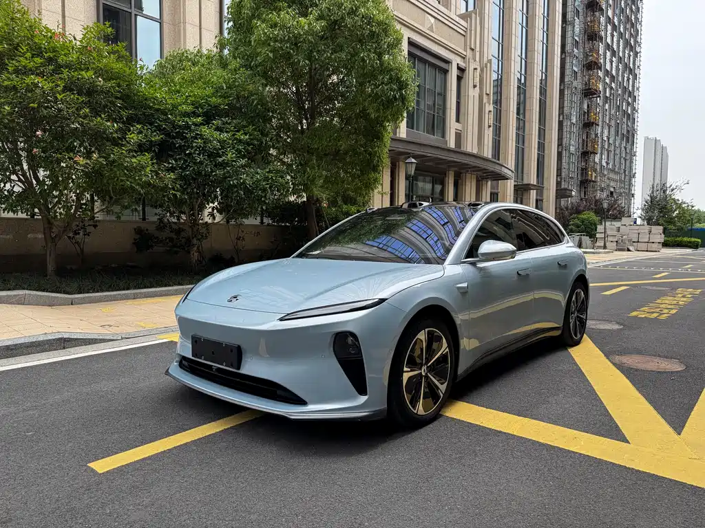 NIO ET5T 2023