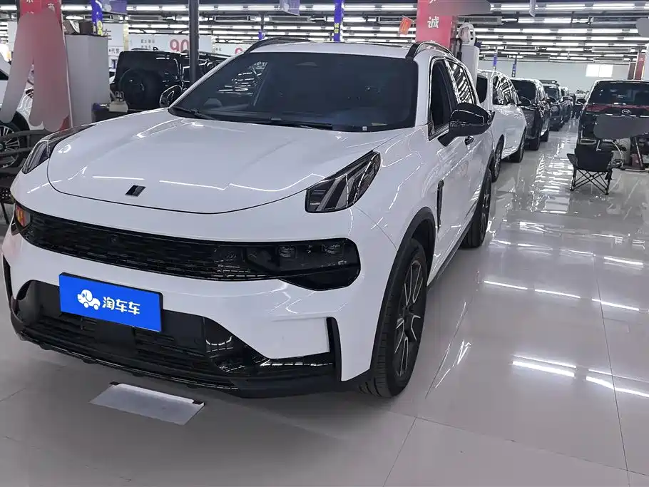 Lynk & Co 01 2025