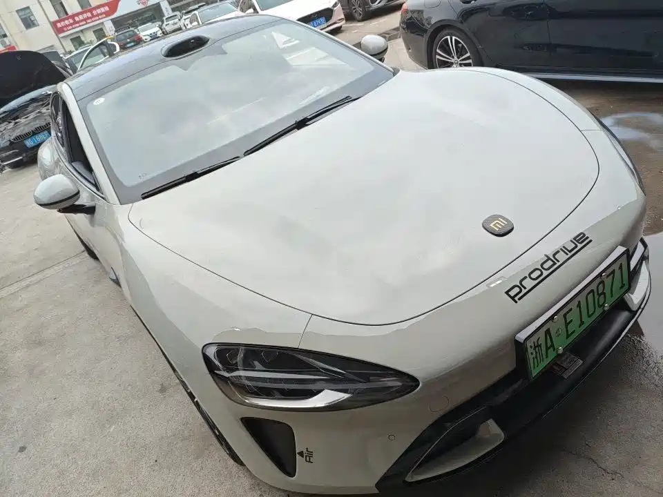 Xiaomi SU7 2025