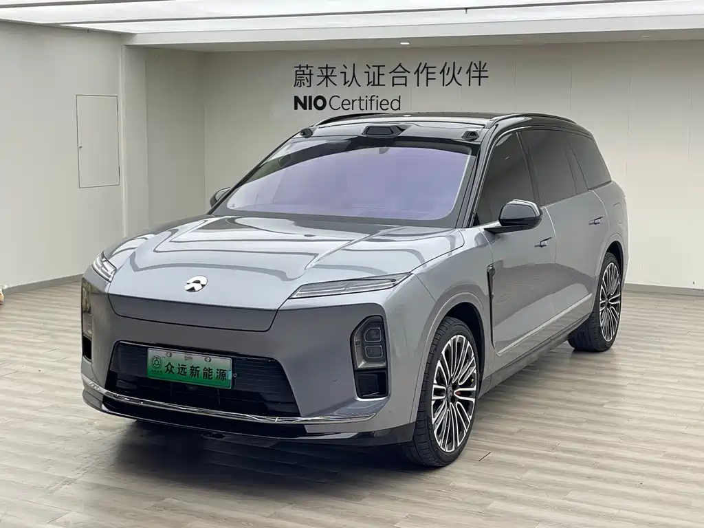 NIO ES8 2025
