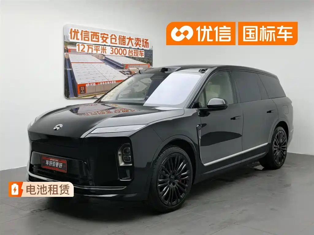 NIO ES8 2025