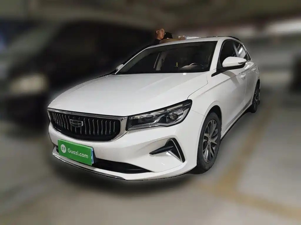 Geely Emgrand 2023