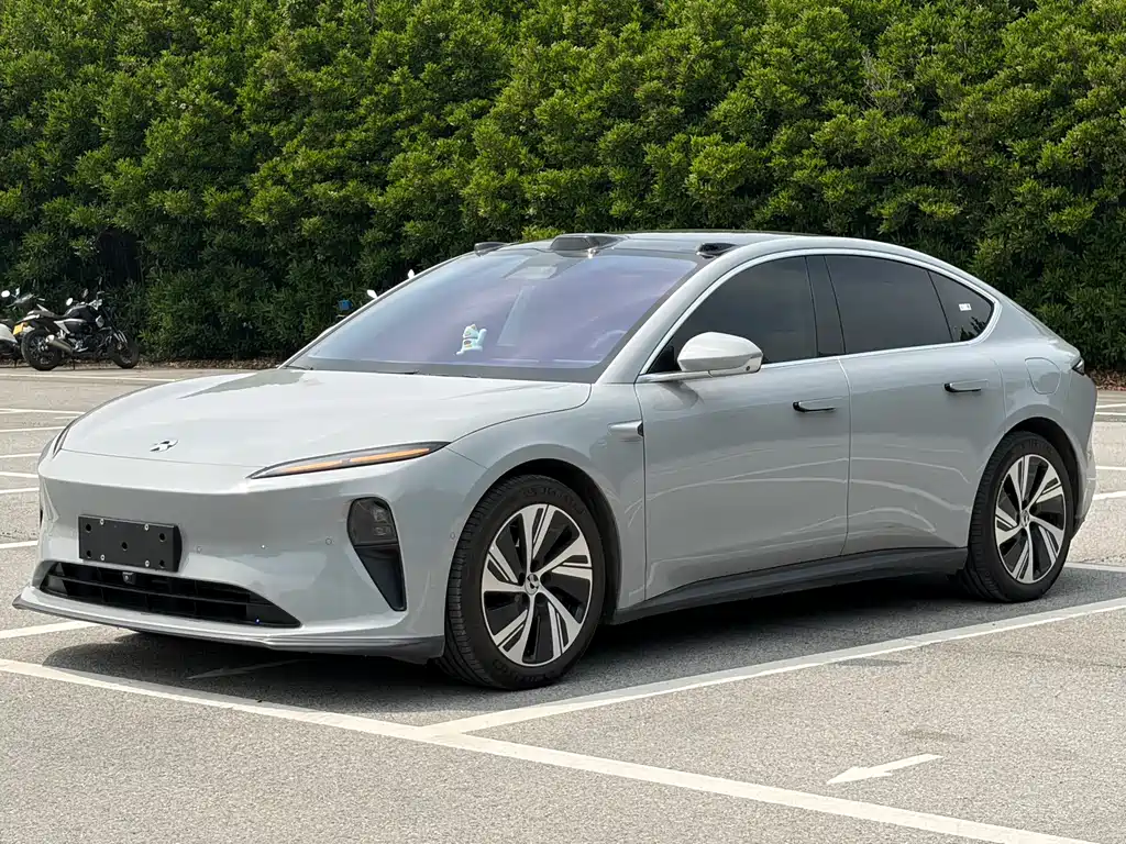 NIO ET5 2025